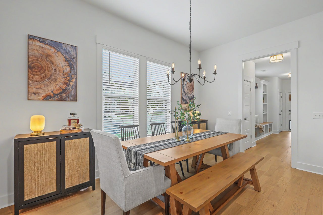 Dining nook